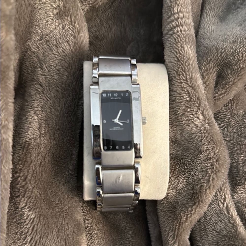 Vellaccio Silver Black Rectangular Watch - Picture 2 of 7